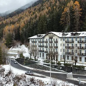 Palace Pontedilegno Appart hôtel